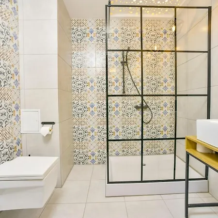 Apartment Wakacyjny Z Klimatyzacja Kolobrzeg